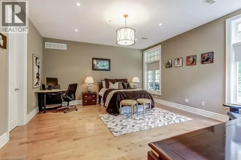 172 Diiorio Circle Ancaster ON L9K 1T3