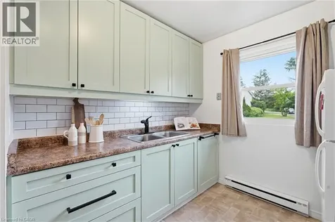 513 Weber Street North Waterloo ON N2L 4G1