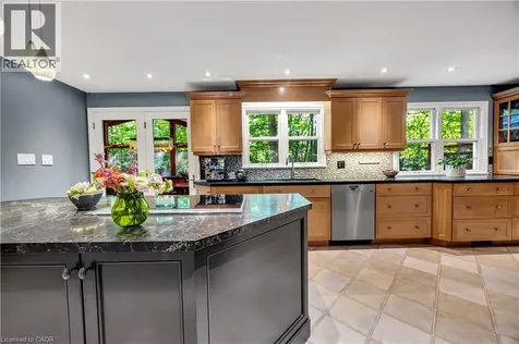 1346 Whiteoaks Avenue Mississauga ON L5J 3C3