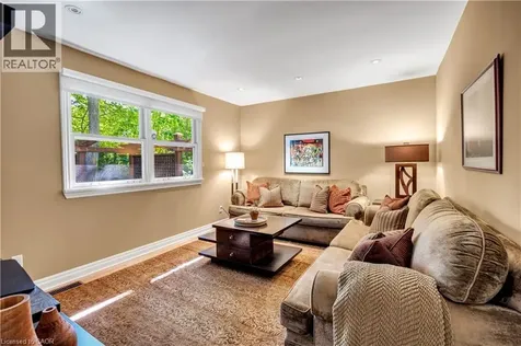 1346 Whiteoaks Avenue Mississauga ON L5J 3C3