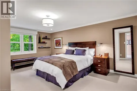 1346 Whiteoaks Avenue Mississauga ON L5J 3C3