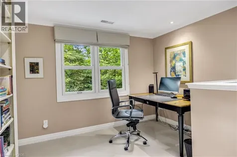 1346 Whiteoaks Avenue Mississauga ON L5J 3C3