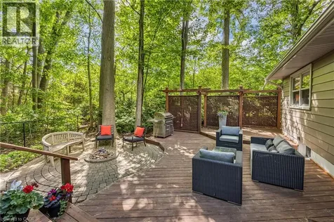 1346 Whiteoaks Avenue Mississauga ON L5J 3C3