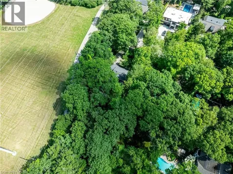 1346 Whiteoaks Avenue Mississauga ON L5J 3C3