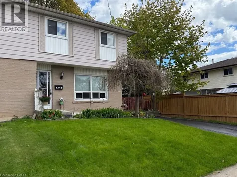 1345 Colonsay Drive Burlington ON L7P 2T6