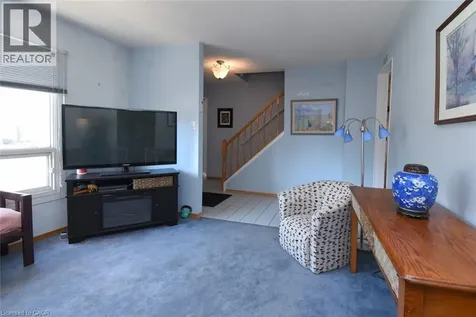 1345 Colonsay Drive Burlington ON L7P 2T6