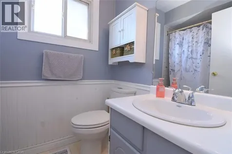 1345 Colonsay Drive Burlington ON L7P 2T6