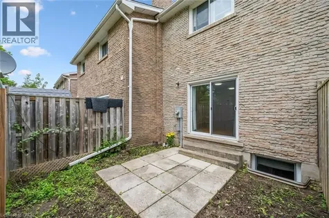 178 Westcourt Place Waterloo ON N2L 2R7