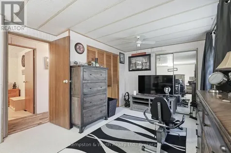 90 Fairview Crescent North Perth (elma) ON N4W 3G8