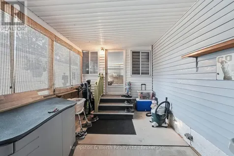 90 Fairview Crescent North Perth (elma) ON N4W 3G8