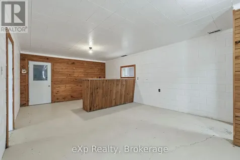 10 Queen Street North Minto ON N0G 1Z0