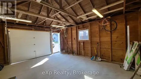 10 Queen Street North Minto ON N0G 1Z0