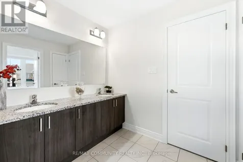 54 Olerud Drive Whitby ON L1P 0J1