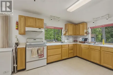 1539 Mississagi Bay Road Huron Shores ON P0R 1H0