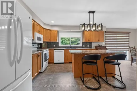 246 Blackbay Road Petawawa ON K8H 2W8