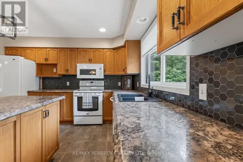 246 Blackbay Road Petawawa ON K8H 2W8