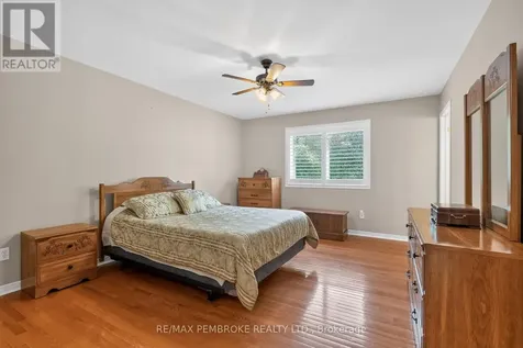 246 Blackbay Road Petawawa ON K8H 2W8