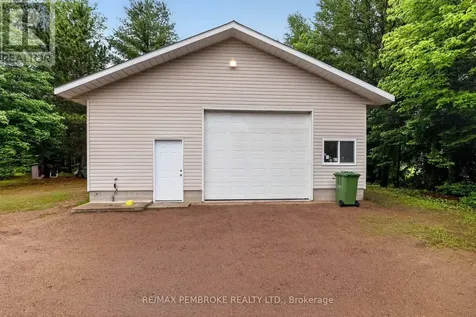 246 Blackbay Road Petawawa ON K8H 2W8