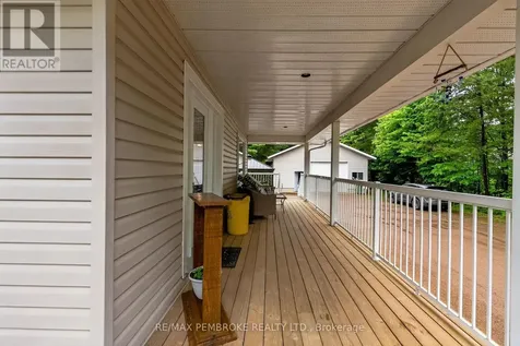 246 Blackbay Road Petawawa ON K8H 2W8