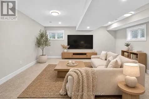 130 Courtland Street Blue Mountains ON L9Y 5L8