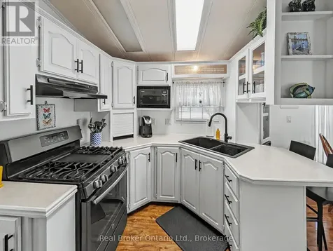 13 Southline Avenue Huron-kinloss ON N0G 0E1