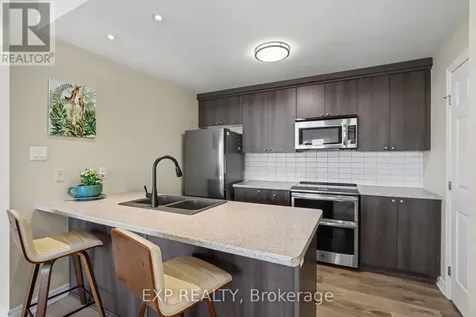 135 Harthill Way Ottawa ON K2J 5V1