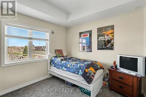 135 Harthill Way Ottawa ON K2J 5V1