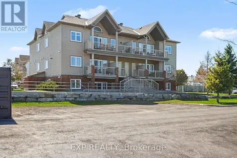 135 Harthill Way Ottawa ON K2J 5V1