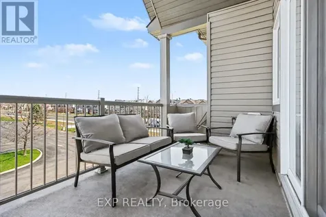 135 Harthill Way Ottawa ON K2J 5V1