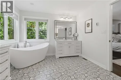 3346 Stocksbridge Avenue Oakville ON L6M 0B5