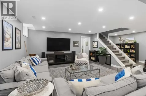 3346 Stocksbridge Avenue Oakville ON L6M 0B5
