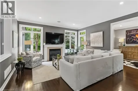 3346 Stocksbridge Avenue Oakville ON L6M 0B5