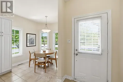 18 Thomas Drive Collingwood ON L9Y 0A6