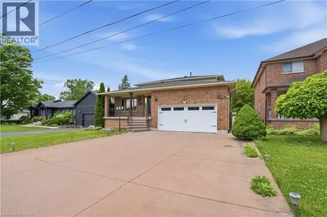 111 Aubrey Avenue Stoney Creek ON L8J 2T2