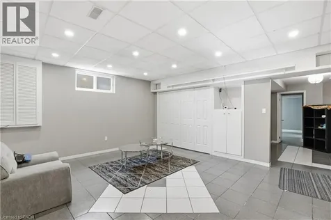 111 Aubrey Avenue Stoney Creek ON L8J 2T2