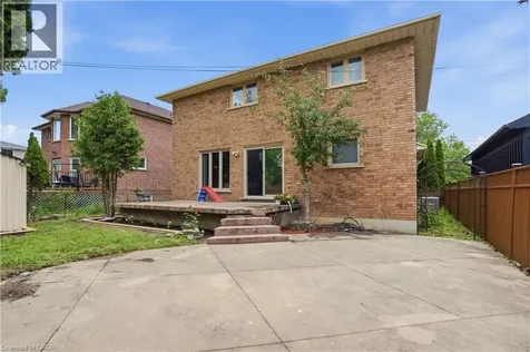 111 Aubrey Avenue Stoney Creek ON L8J 2T2