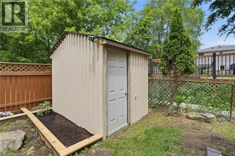 111 Aubrey Avenue Stoney Creek ON L8J 2T2
