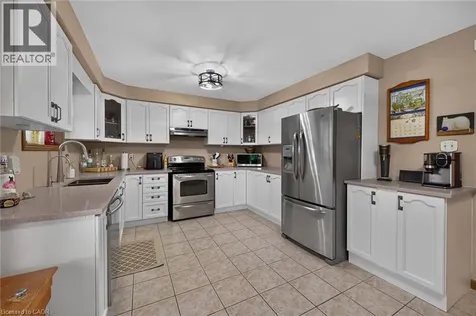 84 Jamieson Drive Caledonia ON N3W 2M4