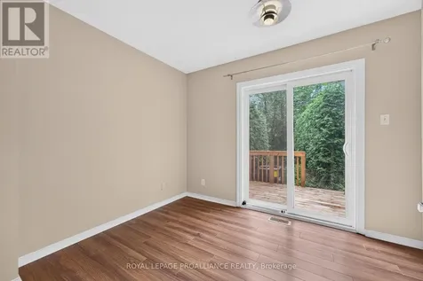 80 Rothbury Crescent Ottawa ON K1K 4N7