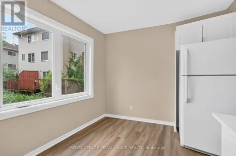 80 Rothbury Crescent Ottawa ON K1K 4N7