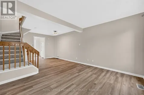 80 Rothbury Crescent Ottawa ON K1K 4N7