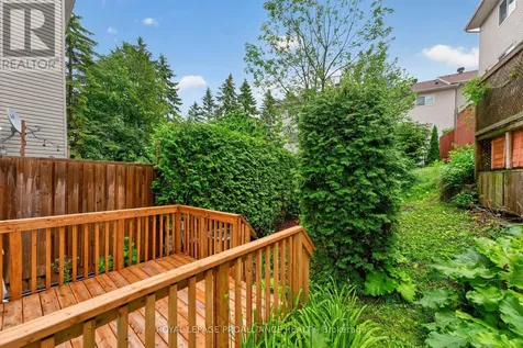 80 Rothbury Crescent Ottawa ON K1K 4N7