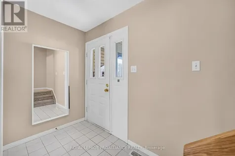80 Rothbury Crescent Ottawa ON K1K 4N7