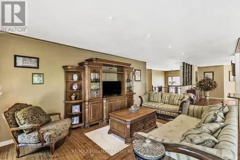 2 Old Hickory Lane Wasaga Beach ON L9Z 3A9