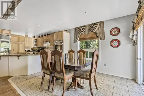 2 Old Hickory Lane Wasaga Beach ON L9Z 3A9