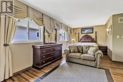 2 Old Hickory Lane Wasaga Beach ON L9Z 3A9