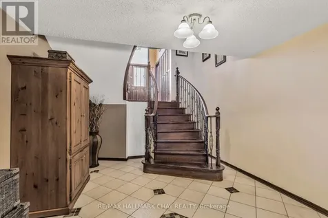 2 Old Hickory Lane Wasaga Beach ON L9Z 3A9