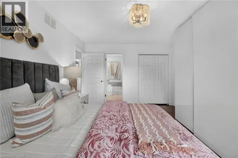 2450 Overton Drive Burlington ON L7P 4B5