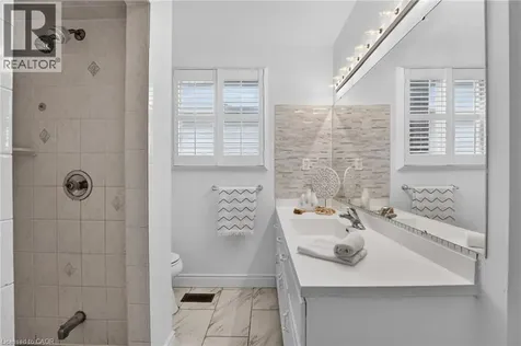2450 Overton Drive Burlington ON L7P 4B5