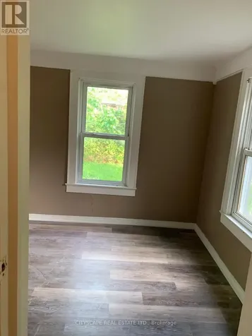 102 Gray Street Chatham-kent ON N7M 1S9